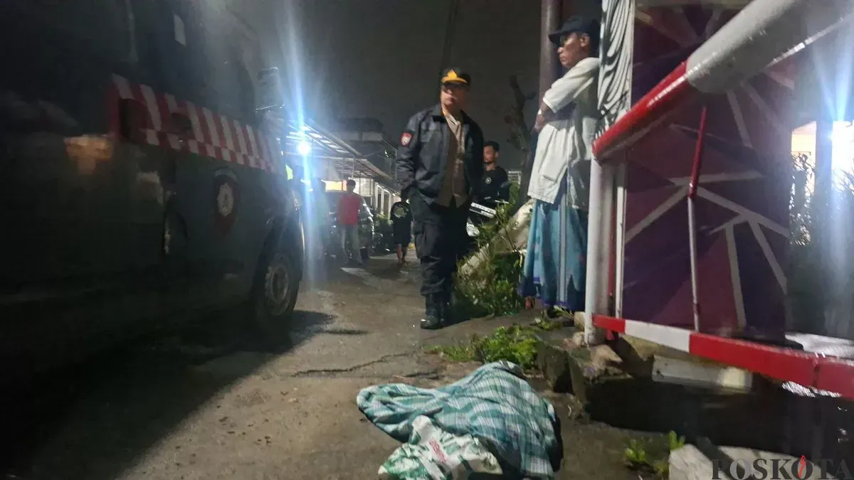 Jasad bayi ditemukan di Jalan Pertanian RT 08/RW 01, Kelurahan Grogol, Kecamatan Limo, Kota Depok, Rabu, 31 Desember 2025. (Sumber: Poskota/Angga Pahlevi)