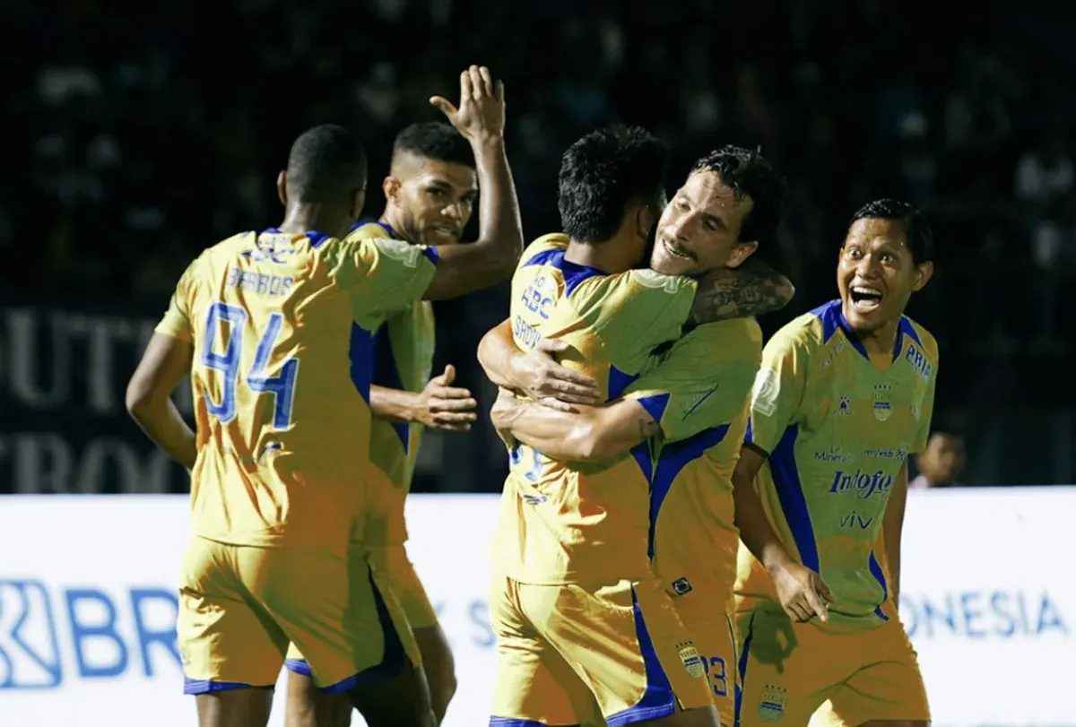Gol Menit Akhir Buyarkan Asa Persib Rebut Puncak Klasemen, Persik Kediri Paksa Hasil Imbang Dramatis (Sumber: Instagram/@persib)
