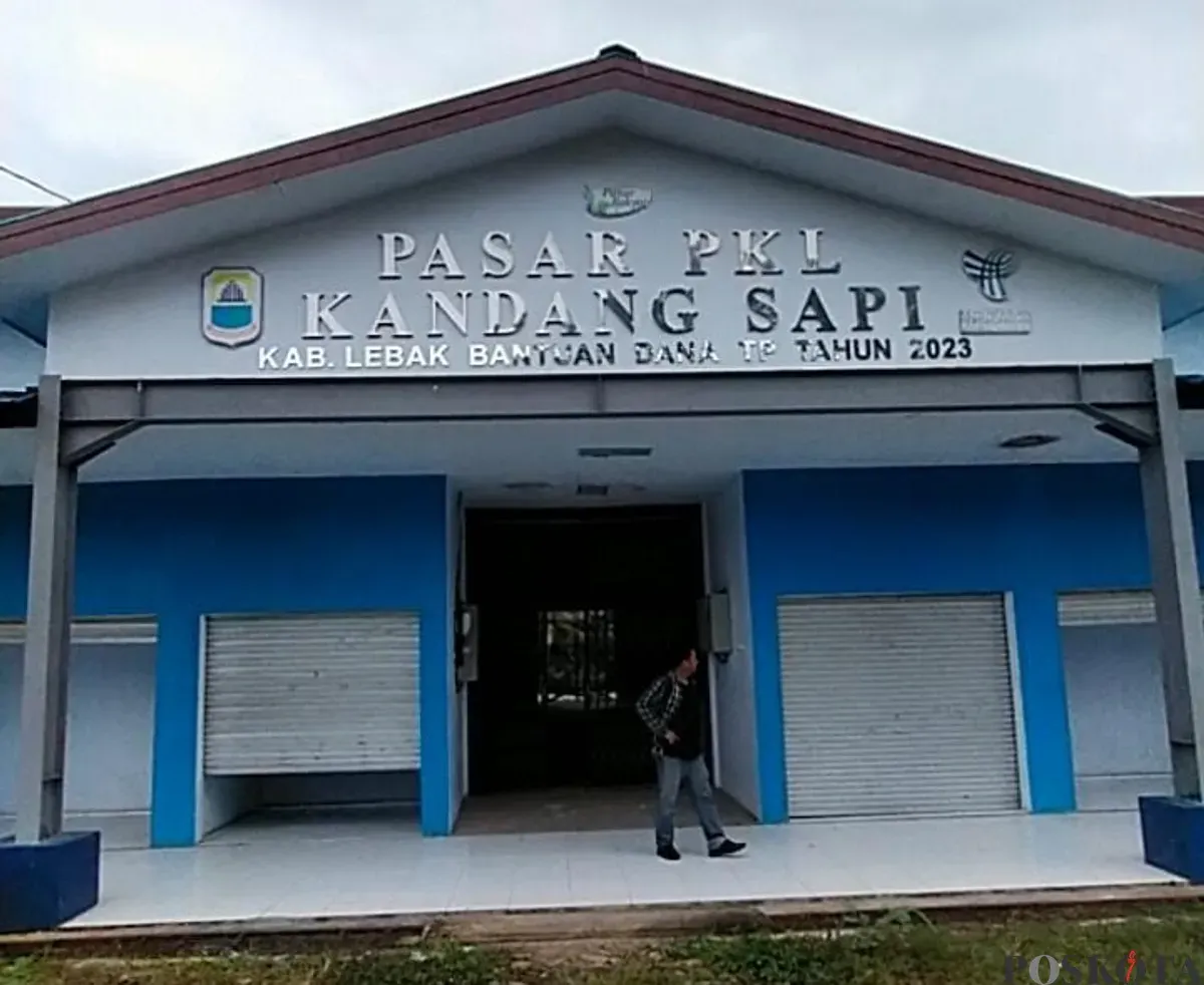 Kondisi pasar semi di Rangkasbitung, Lebak yang akan dilakukan penambahan fasilitas. (Sumber: Poskota/Samsul Fatoni)