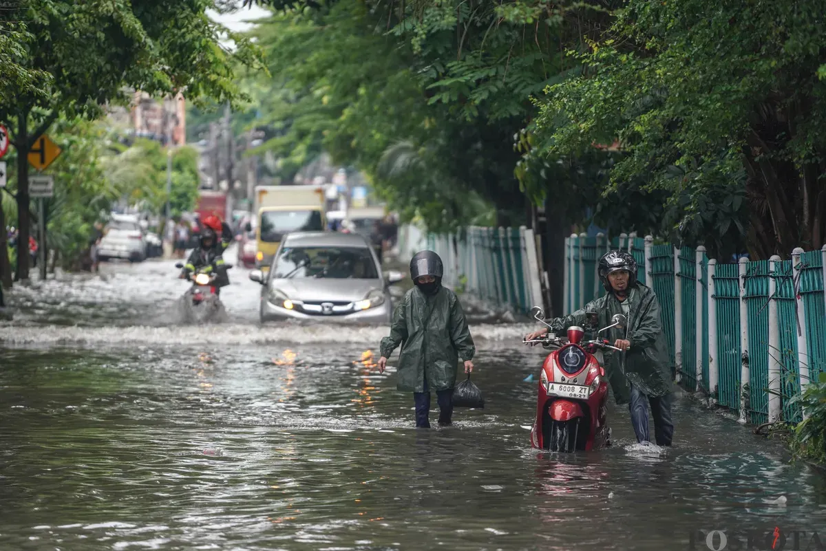 Banjir rendam sejumlah wilayah di Jakarta Utara. (Sumber: Poskota/Bilal Nugraha)