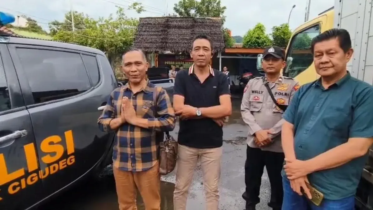 Polisi kembalikan mobil truk curian dari Cakung, dikembalikan pihak Polsek Cigudeg. (Sumber: tangkapan layar)