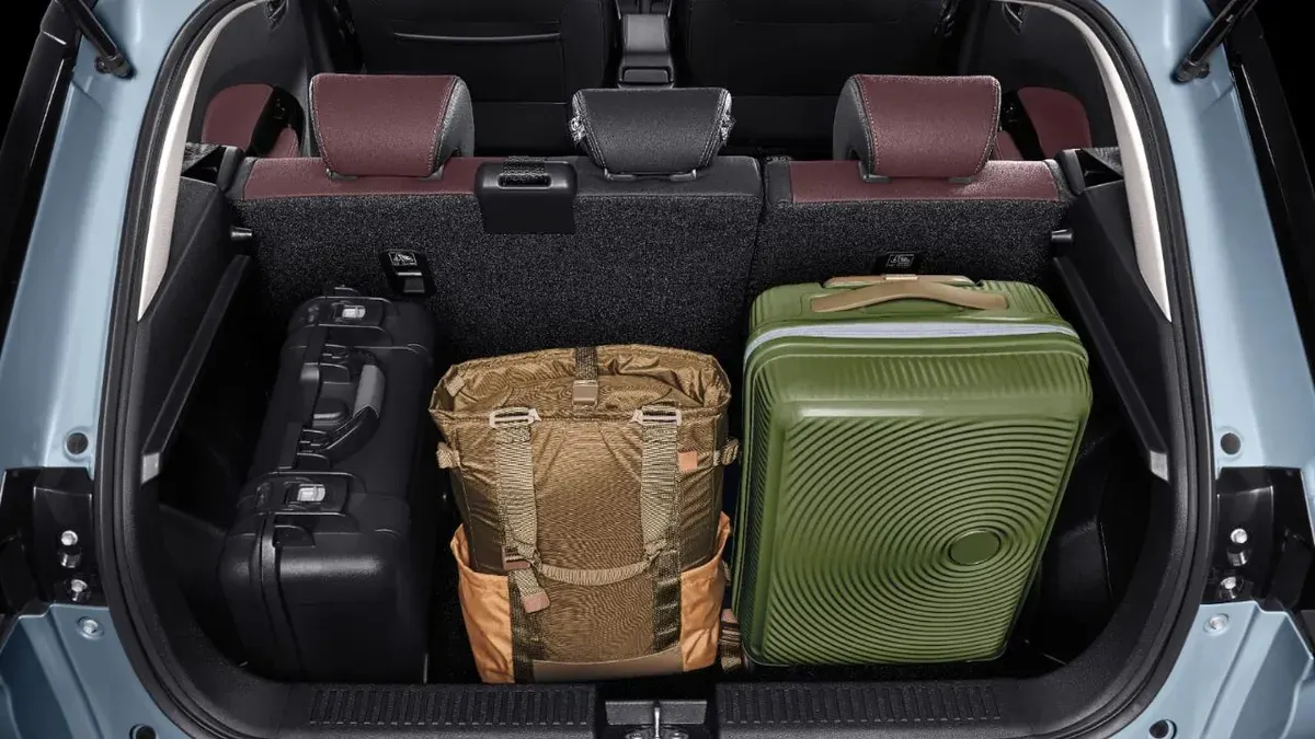 Tips aman menata barang di bagasi dan kabin agar perjalanan tetap stabil dan menyenangkan. (Sumber: Suzuki)