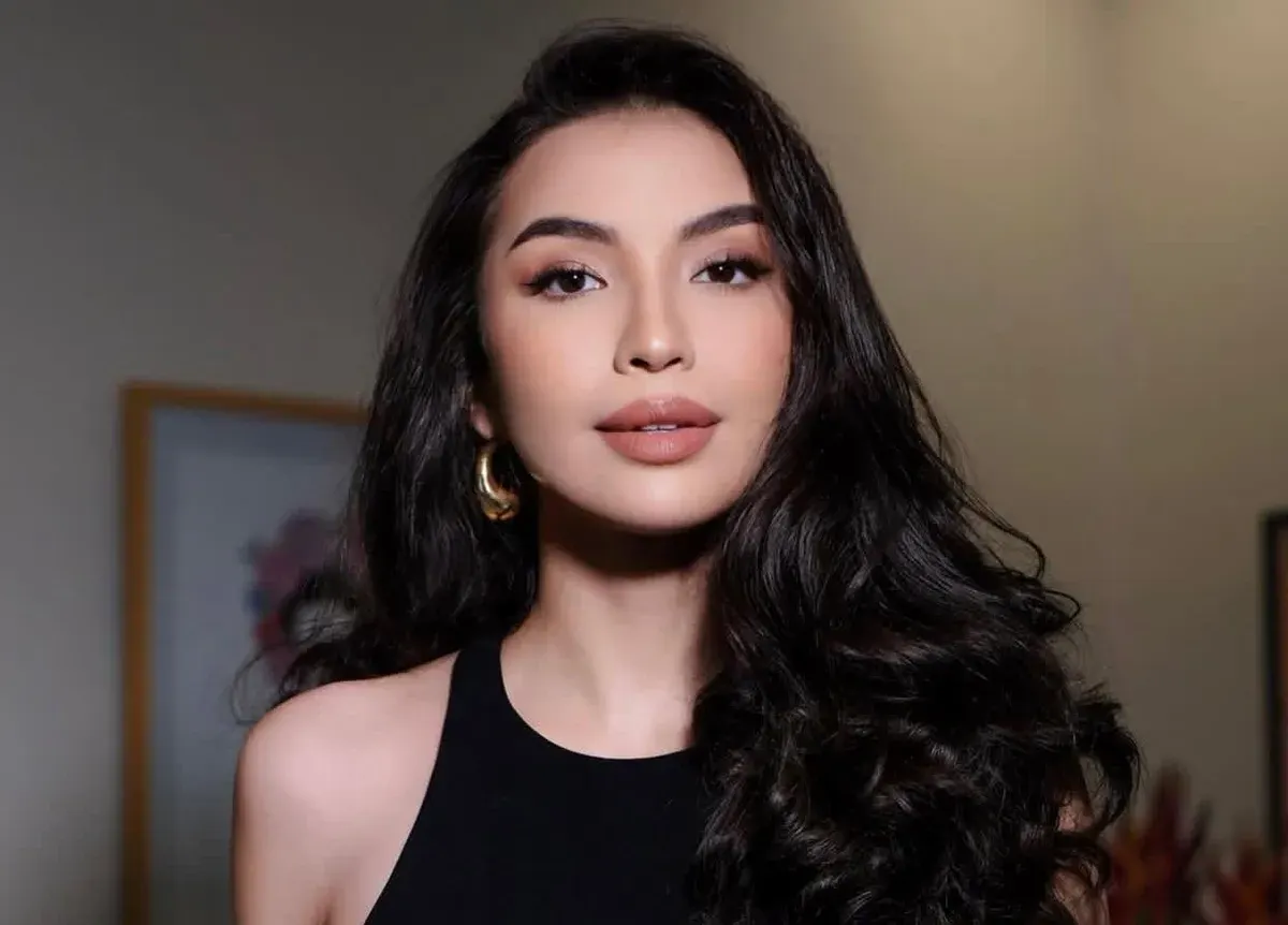 Model dan aktris Indonesia Manohara Odelia Pinot viral usai muncul akun Instagram misterius bernama aisyah_nadawi yang diduga ibu kandungnya. (Sumber: Instagram/@manodelia)