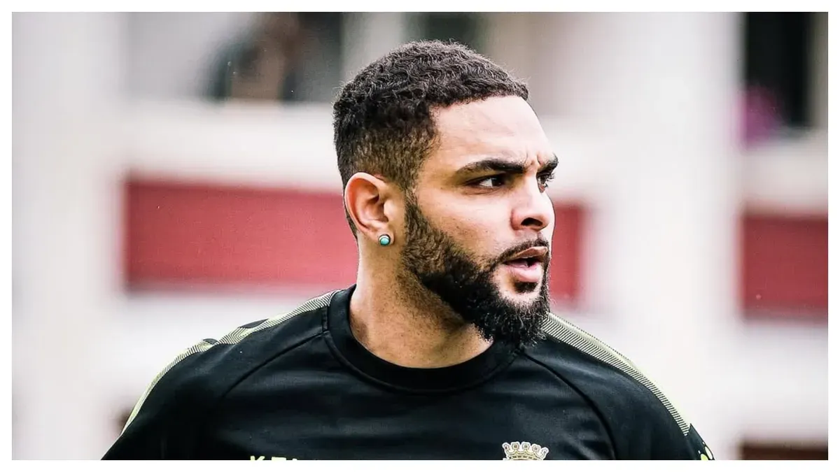 Persib Bandung dirumorkan akan mendatangkan Lavyin Kurzawa di BRI Super League 2025/2026 (Sumber: Instagram/@kurzawa)