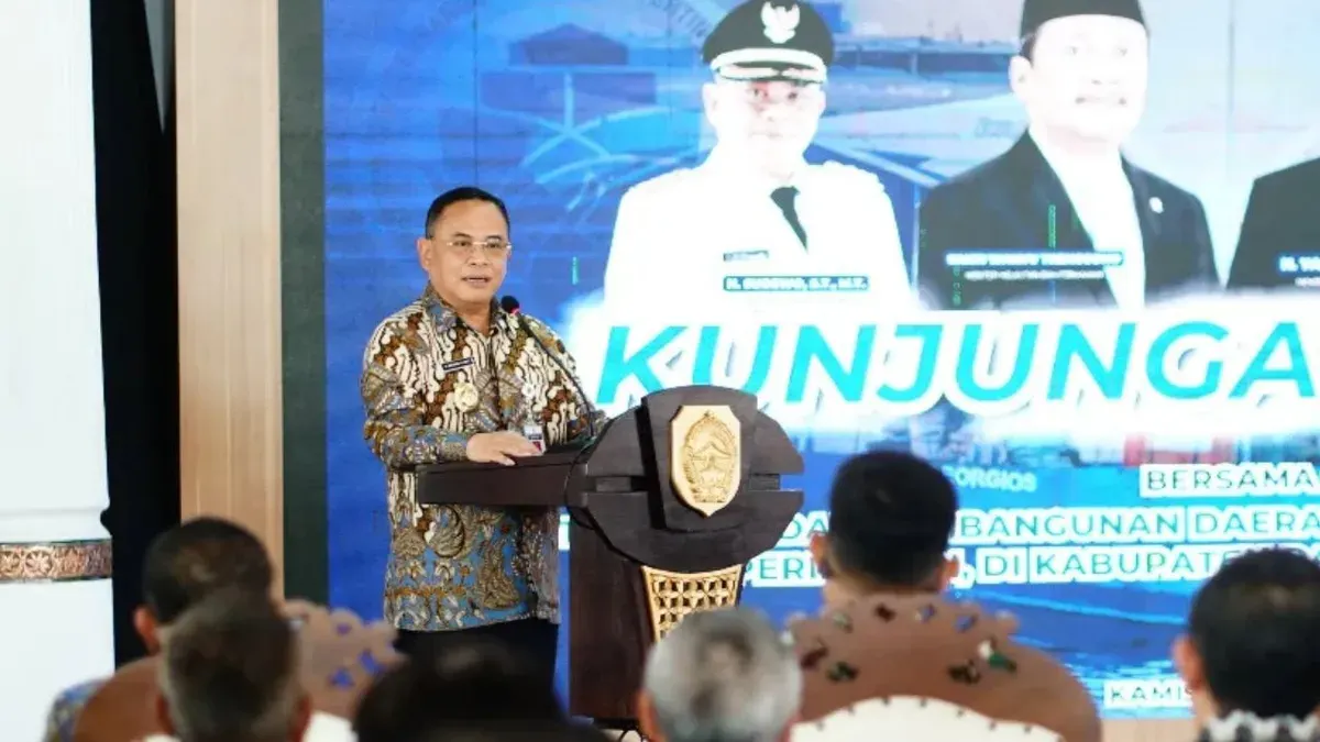 Bupati Pati, Sudewo terjaring OTT KPK atas dugaan suap jabatan di lingkungan pemerintahan desa. (Sumber: Instagram/@humaspati)