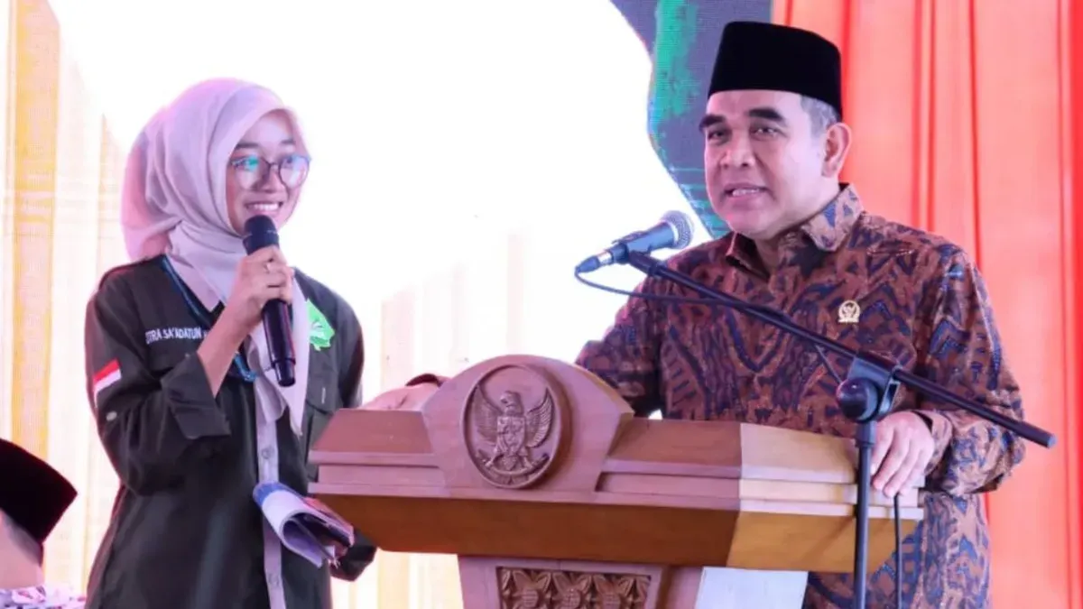 Ketua MPR Ahmad Muzani menyampaikan sosialisasi Empat Pilar MPR RI sebagai pondasi persatuan bangsa, khususnya bagi generasi muda di tengah tantangan globalisasi. (Sumber: Dok. Istimewa)