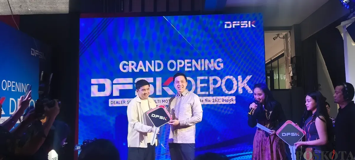 DFSK Indonesia meresmikan dealer resmi 3S di Depok bersama PT Sriwijaya Multi Motor. (Sumber: Poskota/Erwan Hartawan)