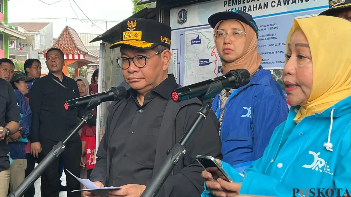 Gubernur Jakarta. Pramono Anung menyampaikan pernyataan kepada awak media di Cawang, Jakarta Timur, Kamis, 29 Januari 2026. (Sumber: Poskota/M. Tegar Jihad)