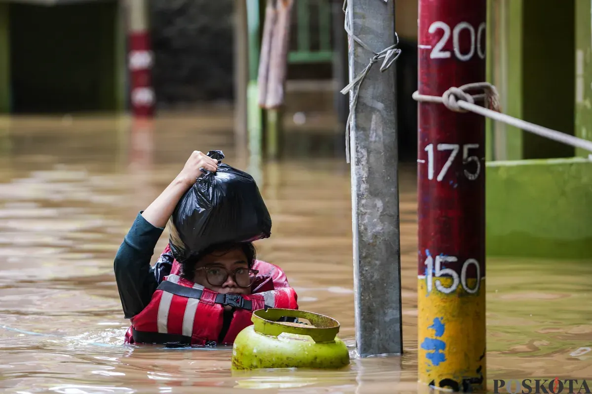 Ilustrasi banjir di Jakarta. (Sumber: Poskota/Bilal Nugraha Ginanjar)