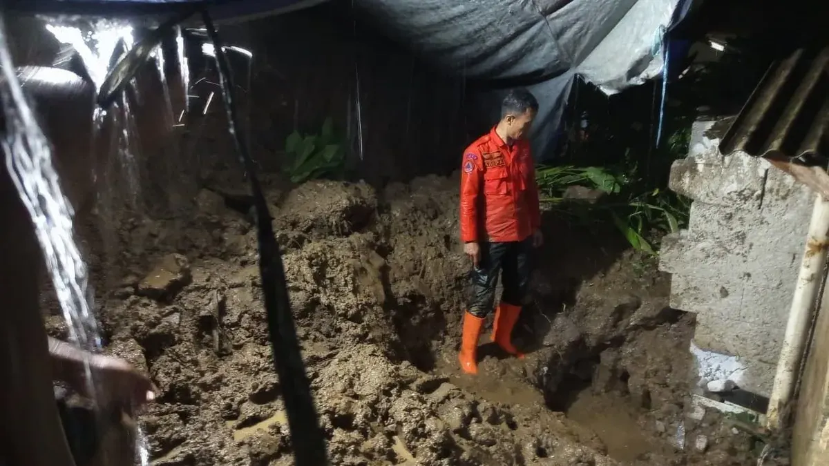 Lokasi longsor yang menewaskan seorang wanita di Kampung Jerokuta, Kelurahan Bondongan, Kecamatan Bogor Selatan, Kota Bogor, Kamis, 29 Januari 2026. (Sumber: Dok. BPBD Bogor)
