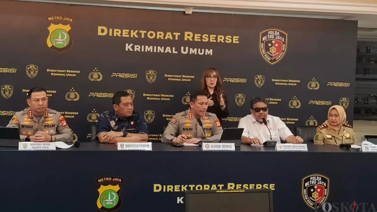 Penasihat Khusus Presiden Bidang Ketenagakerjaan dan Kesejahteraan Buruh, Said Iqbal saat konferensi pers di Polda Metro Jaya, Jakarta Selatan, Jumat, 3 Juli 2026. (Sumber: Poskota/Ali Mansur)