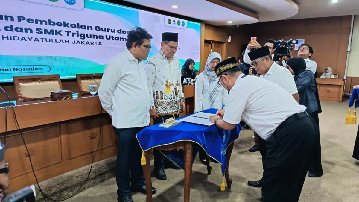 Kegiatan pengukuhan dan pembekalan guru serta karyawan SMA dan SMK Triguna Utama, Senin 6 Juli 2026. (Sumber: UIN Syarif Hidayatullah Jakarta)