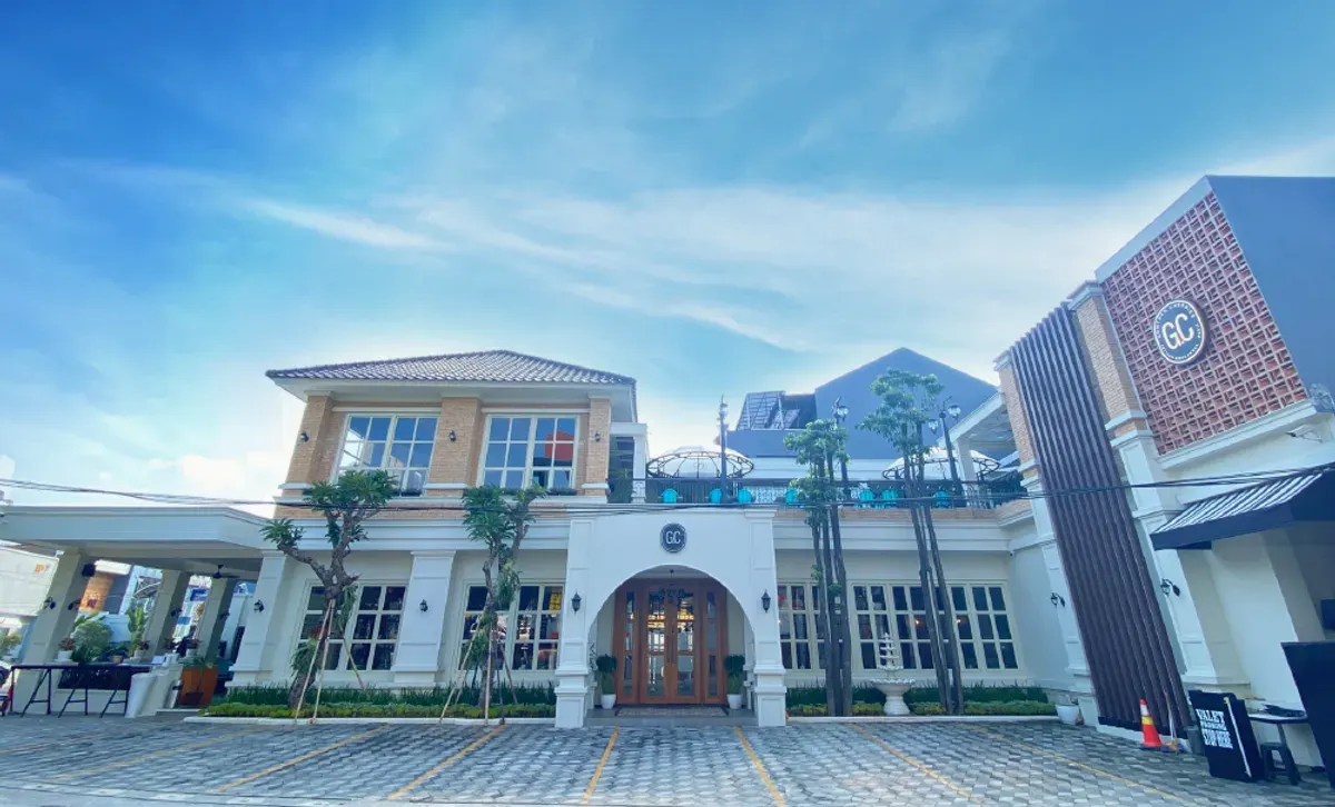 Penggeledahan dilakukan aparat kepolisian di kafe De'Clan Signature, Jalan Cilandak Tengah, Cipete, Jakarta Selatan. (Sumber: Dok.declan)
