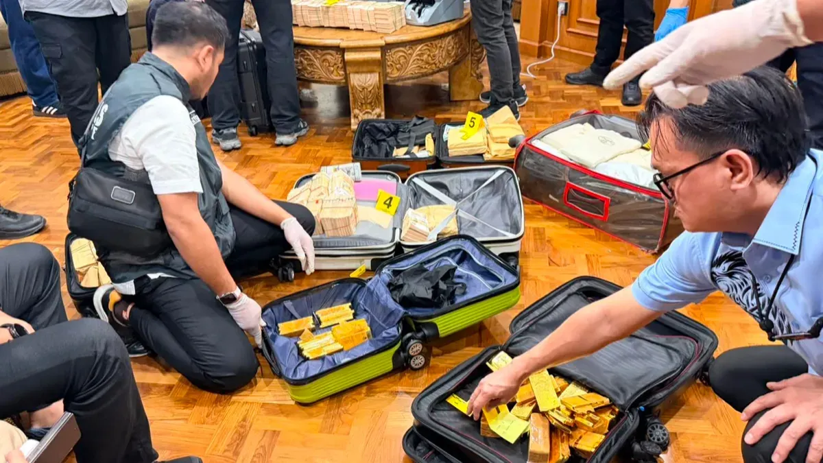 Kortastipidkor Polri dan Ditreskrimsus Polda Metro melakukan penggeledahan di 12 titik di Jakarta, Tangerang Selatan, dan Bogor dalam pengembangan dugaan korupsi dan tindak pidana pencucian uang (TPPU) beberapa kasus. (Sumber: Polda Metro Jaya)