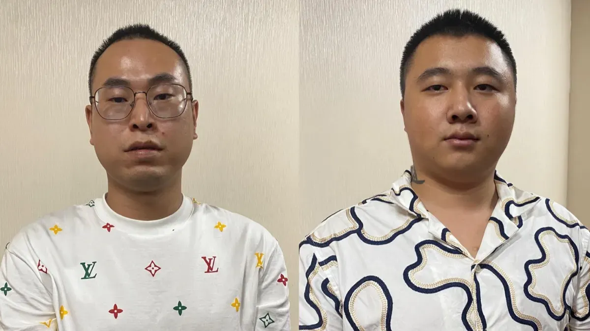Dua Warga Negara Asing (WNA) China ditangkap di Bandara Soekarno-Hatta setelah kedapatan membawa psikotropika seberat 3,37 kilogram. (Sumber: Bareskrim Polri)