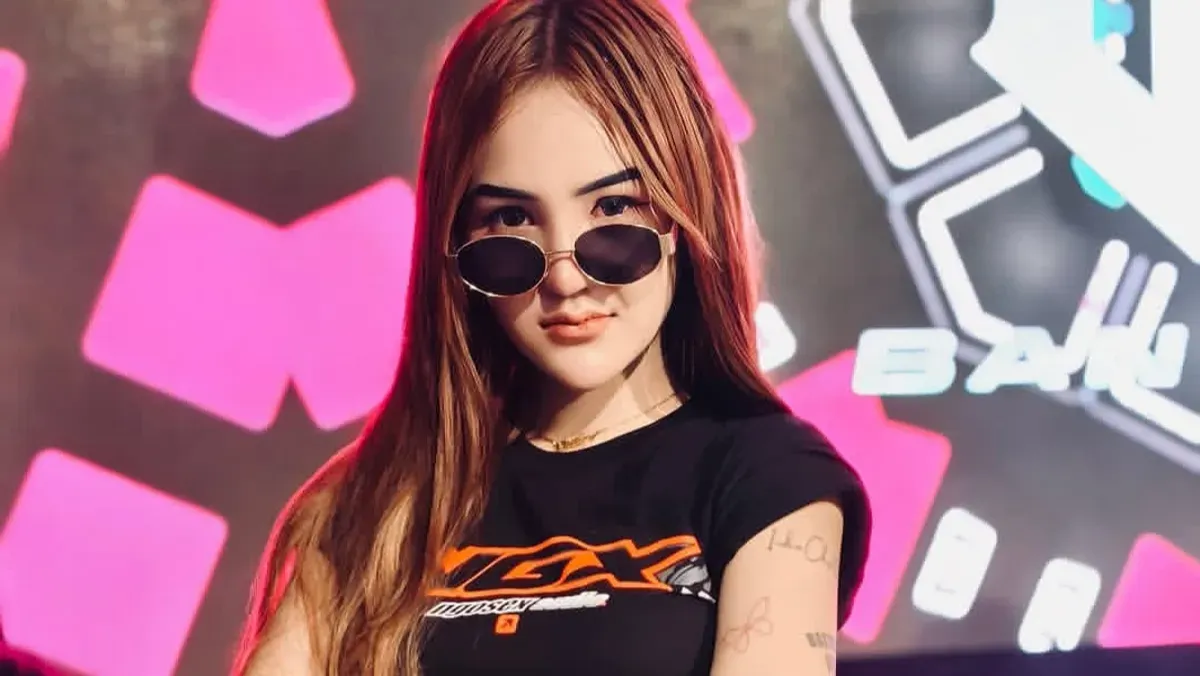 Profil Icha Chellow yang dilaporkan ke polisi gegar kontroversi lagu Gapapa Anisa Bahar. (Sumber: Instagram/@ichachellow_real)