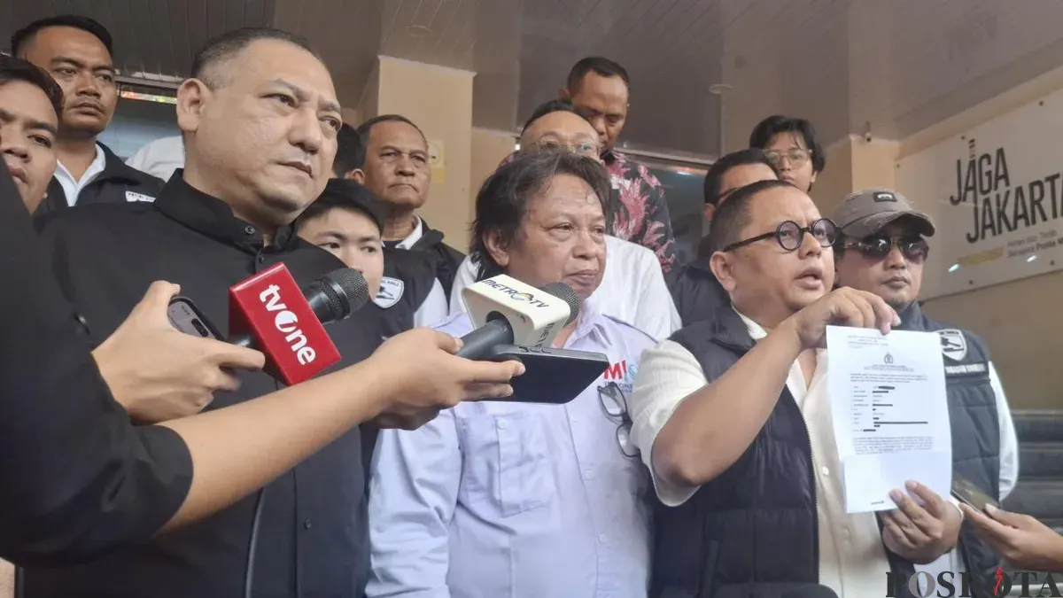 MIO Indonesia melaporkan pengacara Hotman Paris Hutapea ke Polda Metro Jaya atas dugaan penghinaan wartawan, Selasa, 21 Juli 2026. (Sumber: Poskota/Ali Mansur)