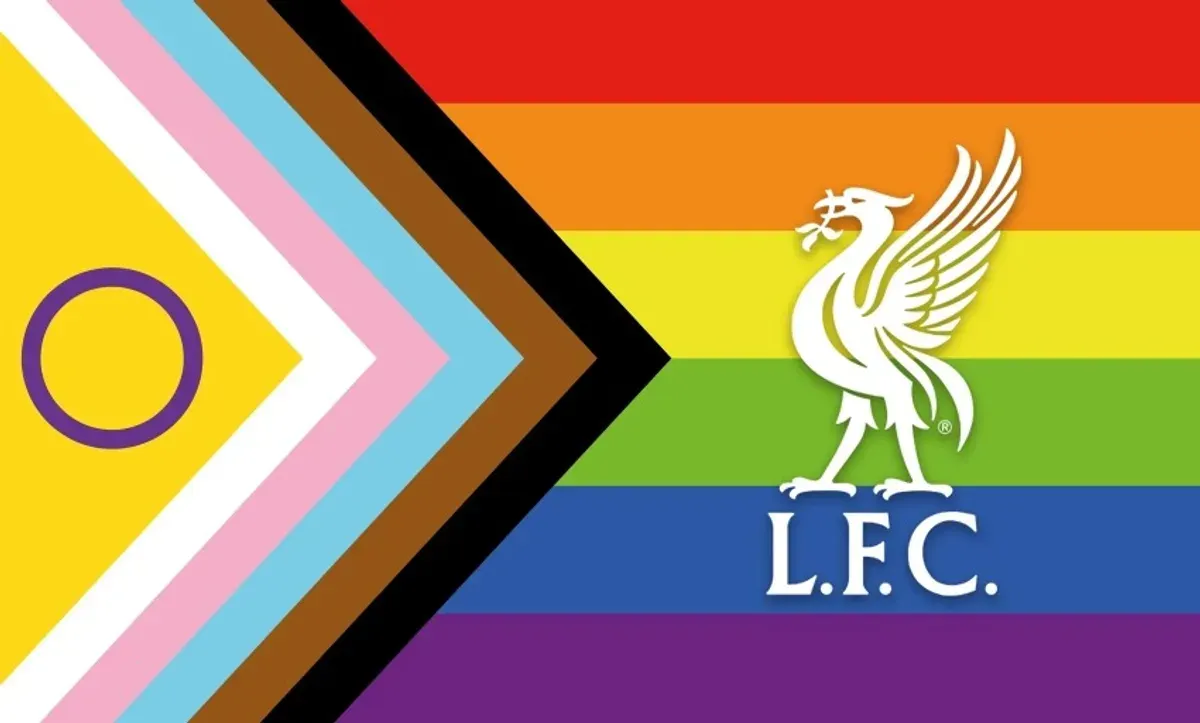 Logo Liverpool FC berlatar Progress Pride Flag yang menjadi sorotan. (Sumber: Dok.Liverpool FC)