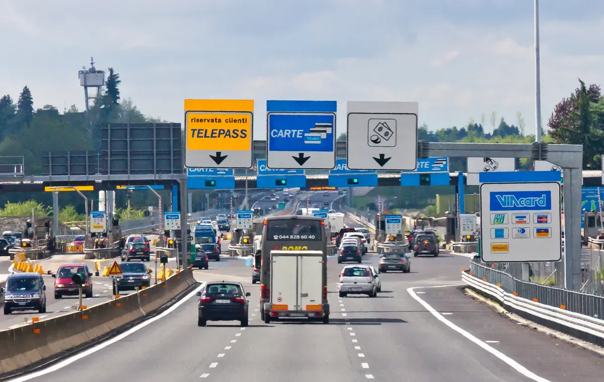 Ilustrasi Ruas tol fungsional (Sumber: Wilkimedia Commons)