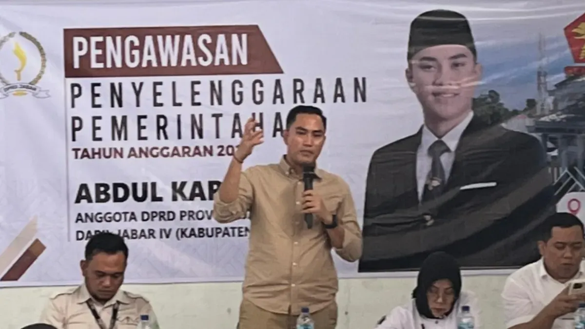 Anggota DPRD Jabar, Abdul Karim, saat menyerap aspirasi Desa Bojonglarang, Kecamatan Cijati, Kabupaten Cianjur, saat kegiatan Pengawasan Penyelenggaraan Pemerintahan Tahun Anggaran 2026. (Sumber: Istimewa)