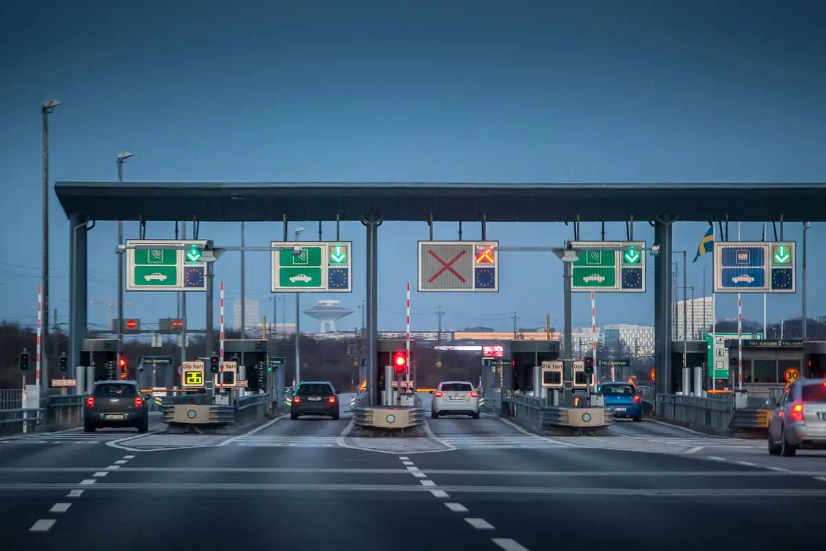 Ilustrasi jalan tol (Sumber: Wilkimedia Commons)
