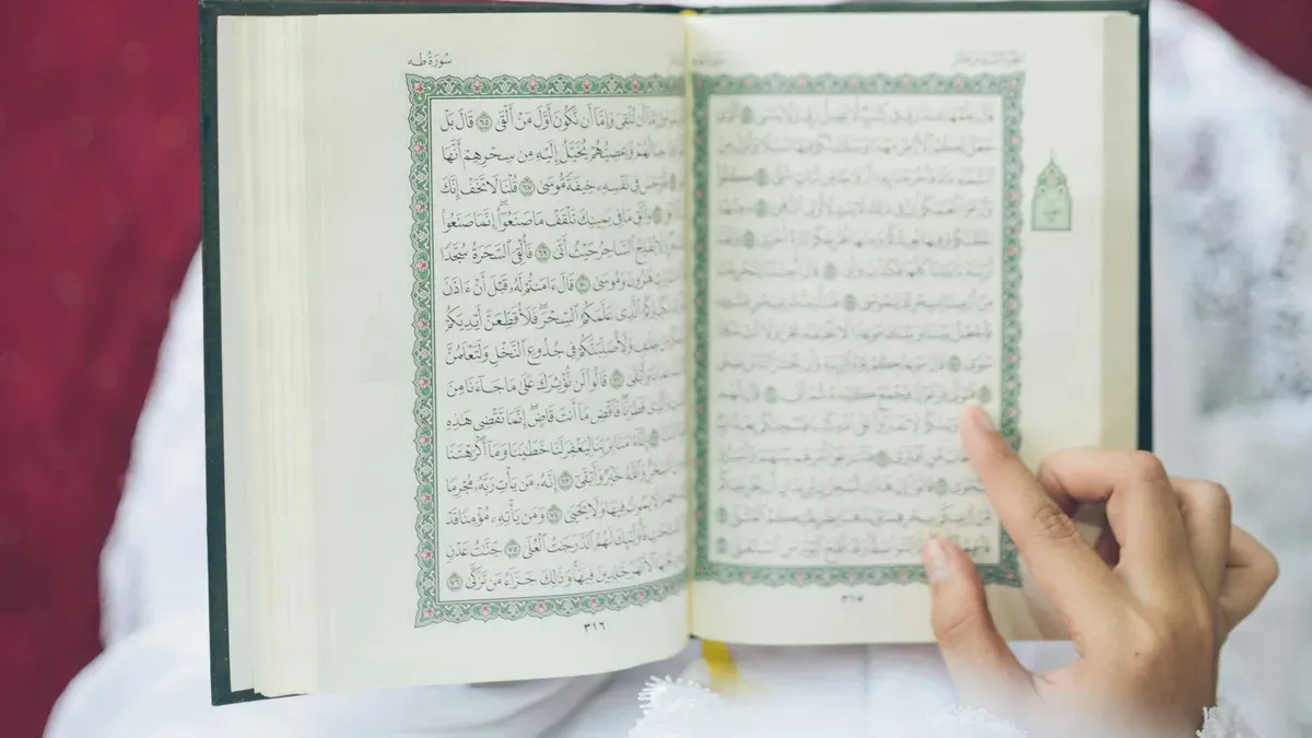 Ilustrasi - Kumpulan doa malam Nuzulul Quran. (Sumber: Pexels/Rizky Sabriansyah)