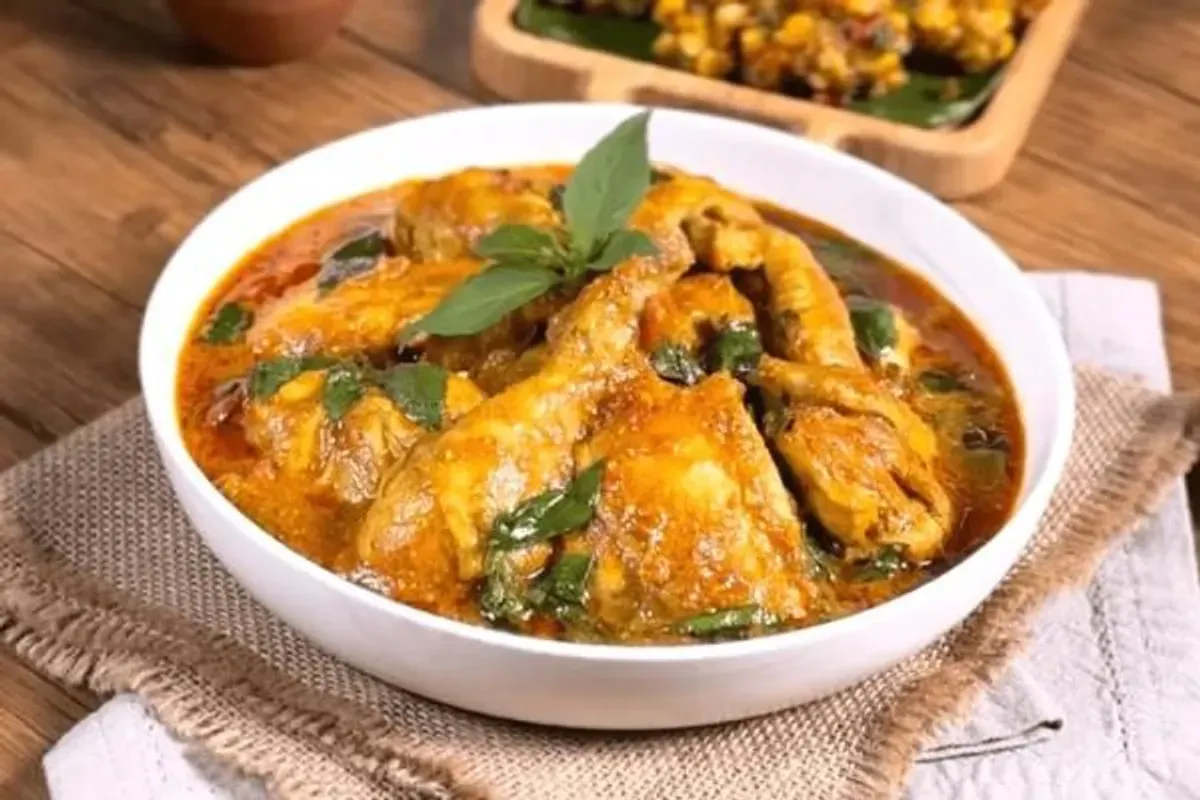 Aneka hidangan masakan tanpa santan seperti ayam woku, menjadi alternatif menu Lebaran Idul Fitri yang lebih ringan namun tetap lezat. (Sumber: Pinterest)