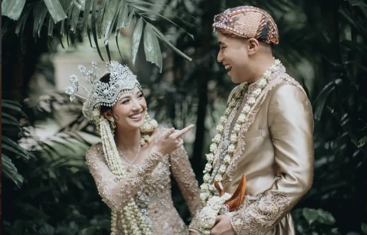 Momen Pernikahan Sheila Dara dan Vidi Aldiano (Sumber: Instagram/@vidialdiano)