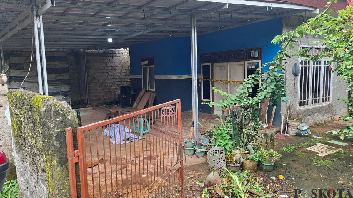 Rumah korban di Jalan Damai Raya, RT 05 RW 011, Kelurahan Meruyung, Kecamatan Limo, Kota Depok, Minggu, 8 Maret 2026. (Sumber: Poskota/Angga Pahlevi)
