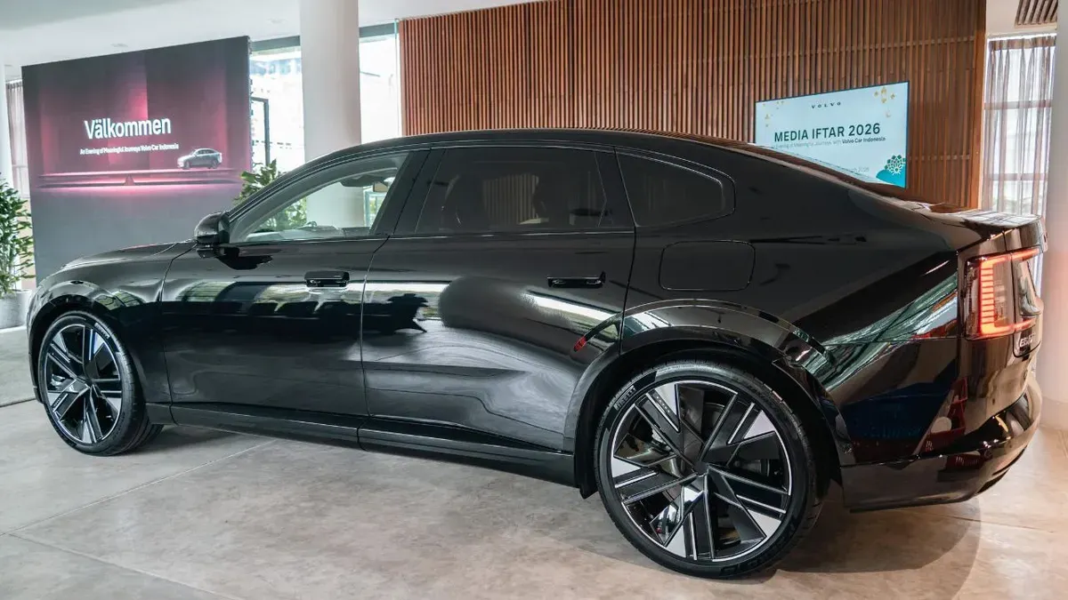 Volvo Car Indonesia meluncurkan sedan listrik premium Volvo ES90. (Sumber: Volvo)