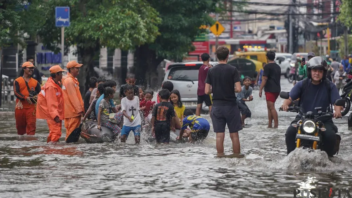 Ilustrasi banjir di Jakarta. (Sumber: Poskota/Bilal Nugraha Ginanjar)