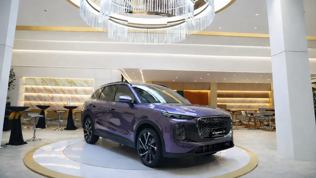 Mobil Lepas L8 bisa dicoba langsung melalui sesi test drive di showroom. (Sumber: Dok. Lepas)