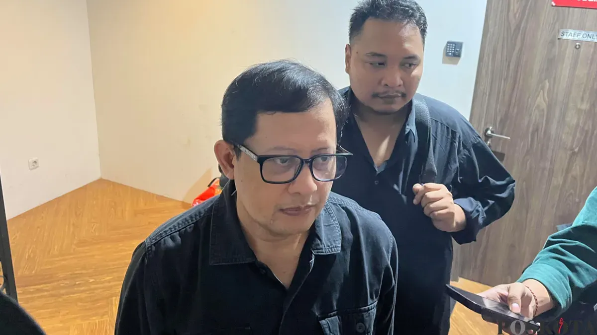 Potret Analis Sosial Politik dari Universitas Negeri Jakarta (UNJ) sekaligus Aktivis 98, Ubedillah Badrun. (Sumber: Poskota/ Pandi Ramedhan))