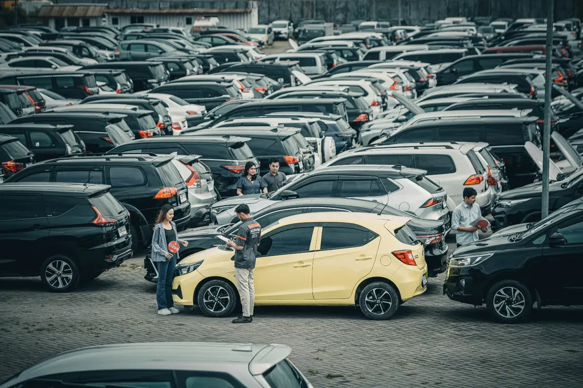 Data dari JBA Indonesia menunjukkan lelang kendaraan masih dominasi jenis konvensional, meskipun minat terhadap kendaraan listrik mulai terlihat (Sumber: JBA Indonesia)