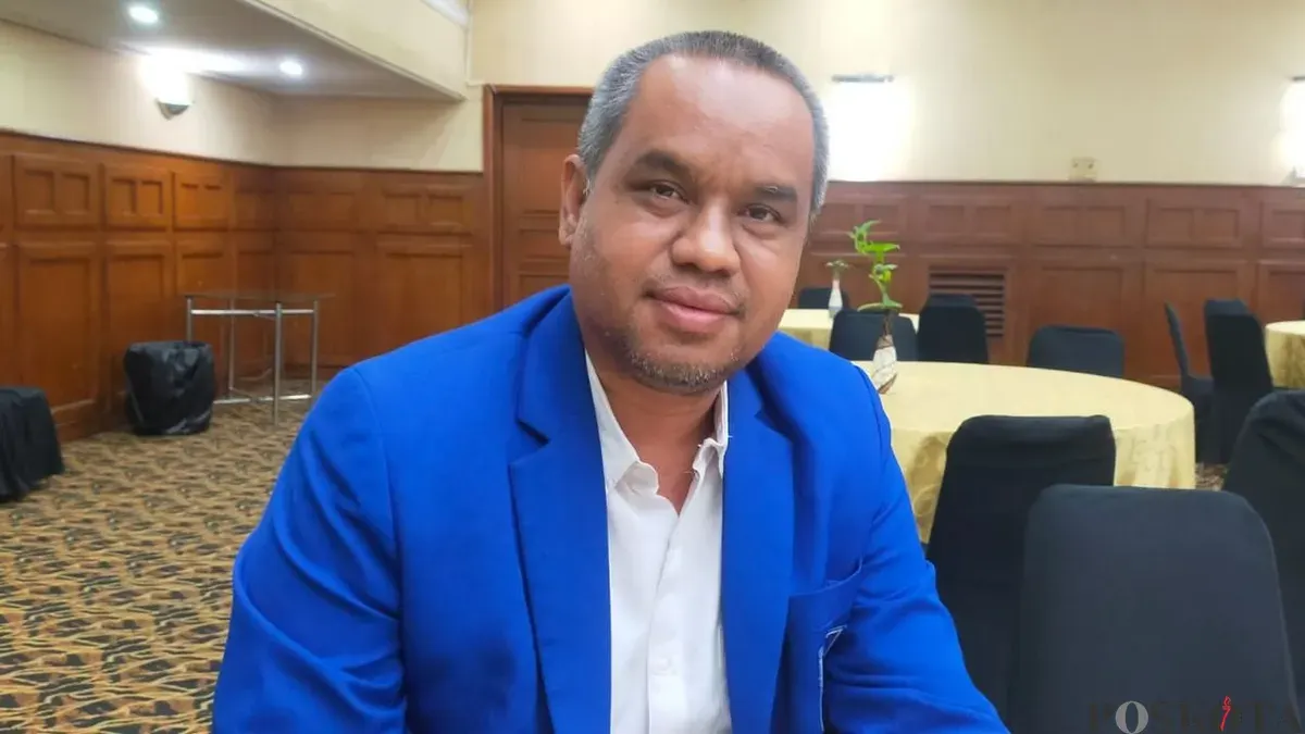 Pengamat politik dan ekonomi Heru Subagia. (Sumber: Poskota/Gatot Poedji Utomo)