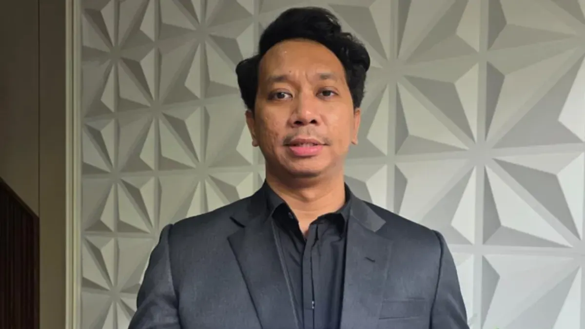 Kristo Roland Pattiapo, kuasa korban berinisial AW melaporkan pria berinisial AA ke Polda Metro Jaya atas dugaan penipuan dan penggelapan bermodus love scamming yang menyebabkan kerugian mencapai Rp10,25 miliar. (Sumber: Istimewa)