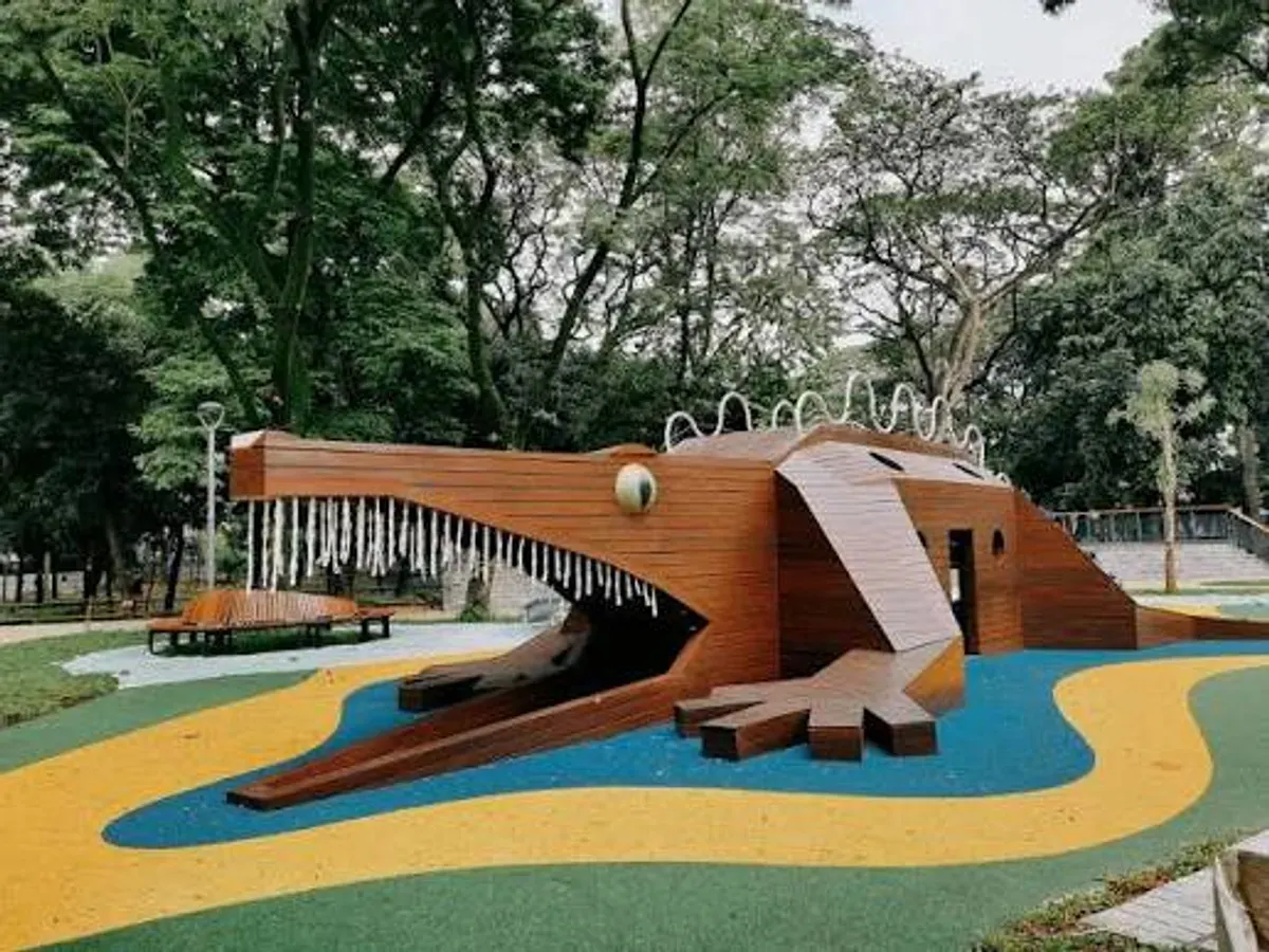 Area Tebet Eco Park, Jakarta Selatan, yang menjadi salah satu pilihan wisata keluarga di akhir pekan. (Sumber: Jakarta Smart City)