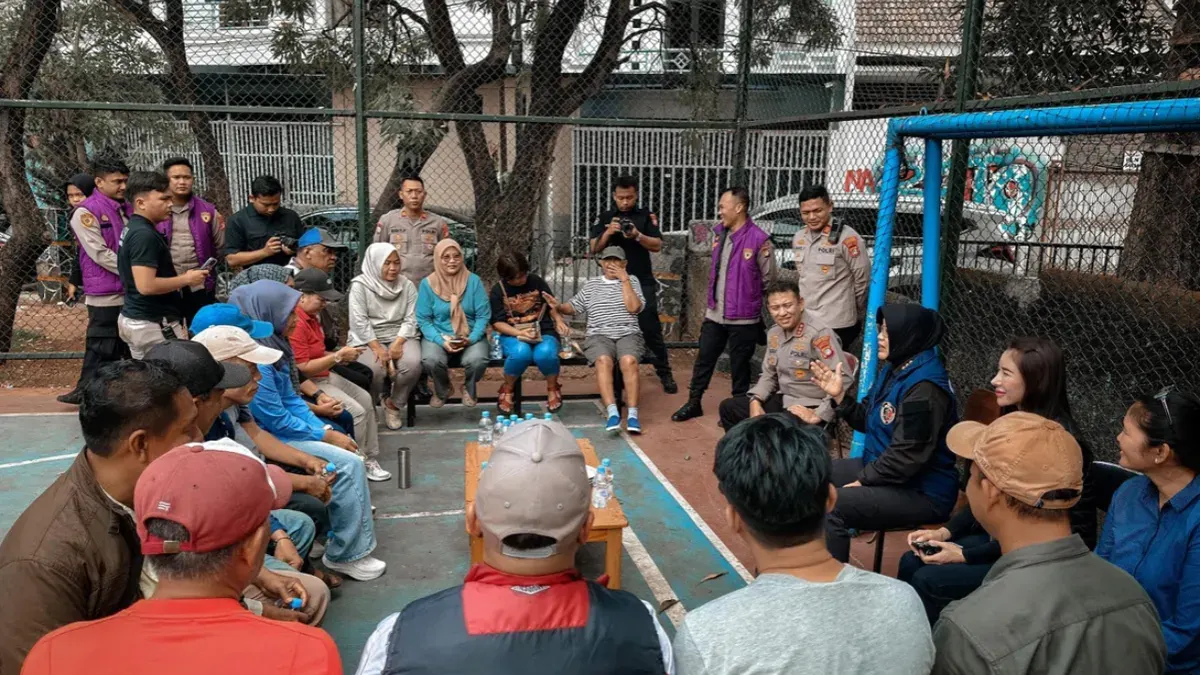 Polda Metro Jaya melakukan pendampingan psikologis di Kompleks Permata, Kelurahan Kedaung Kali Angke, Cengkareng, serta Kelurahan Kota Bambu Selatan, Palmerah, Jakarta Barat, Sabtu, 10 Oktober 2026. (Sumber: Polda Metro Jaya)