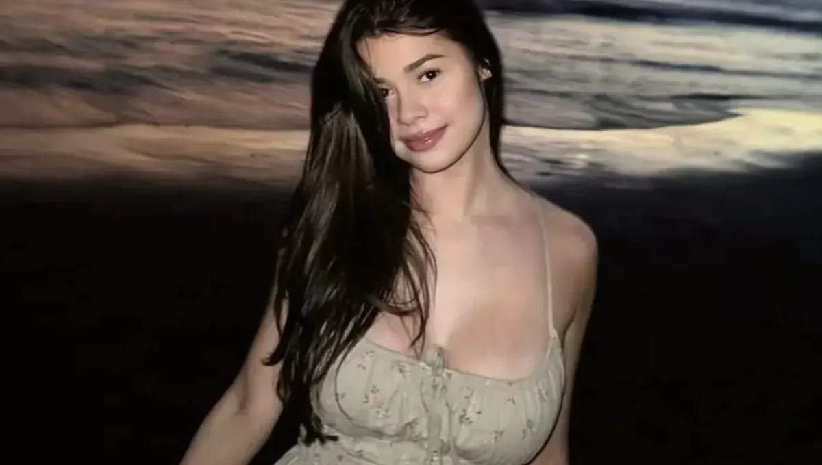 Maria Theodore, aktris Indonesia yang dikenal lewat serial Zona Merah dan Jalinan Terlarang, pernah mengungkapkan keinginannya menjaga kehidupan asmara tetap privat. (Sumber: Instagram)