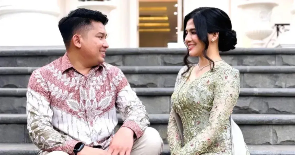 Andi Agum Djollo menjadi sorotan setelah hubungannya dengan DJ Una berakhir dan rencana pernikahan keduanya batal terlaksana. (Sumber: Instagram/@putriuna)