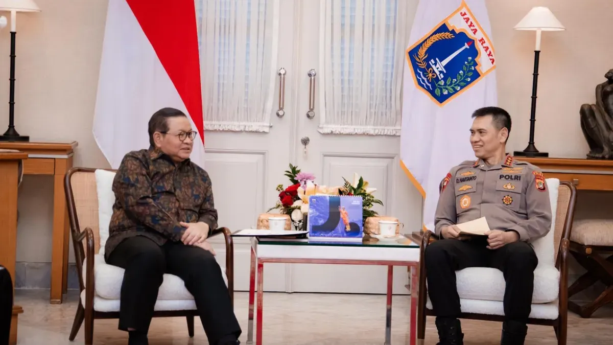 Kapolda Metro Jaya Komjen Dadang Hartanto bertemu dengan Gubernur DKI Jakarta Pramono Anung Wibowo di Balai Kota Jakarta, Selasa, 13 Oktober 2026. (Sumber: Polda Metro Jaya)