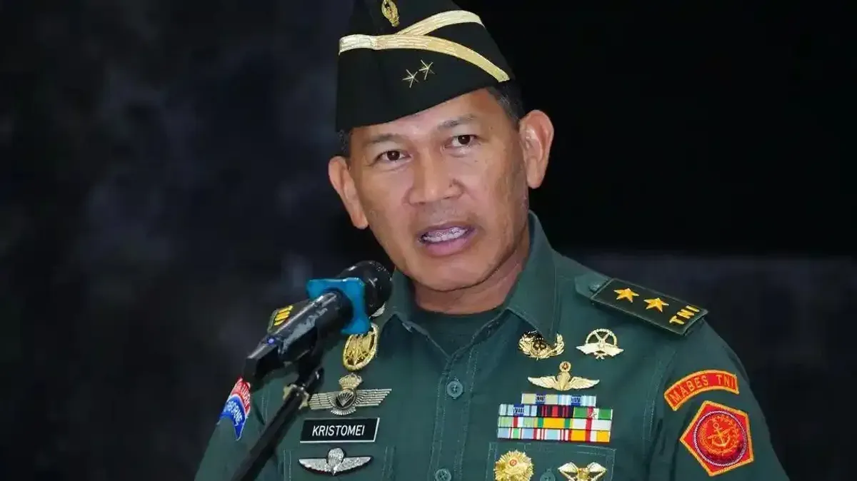 Profil Letjen Kristomei Sianturi yang dilantik jadi Kepala BNPB. (Sumber: Dok. Puspen TNI)