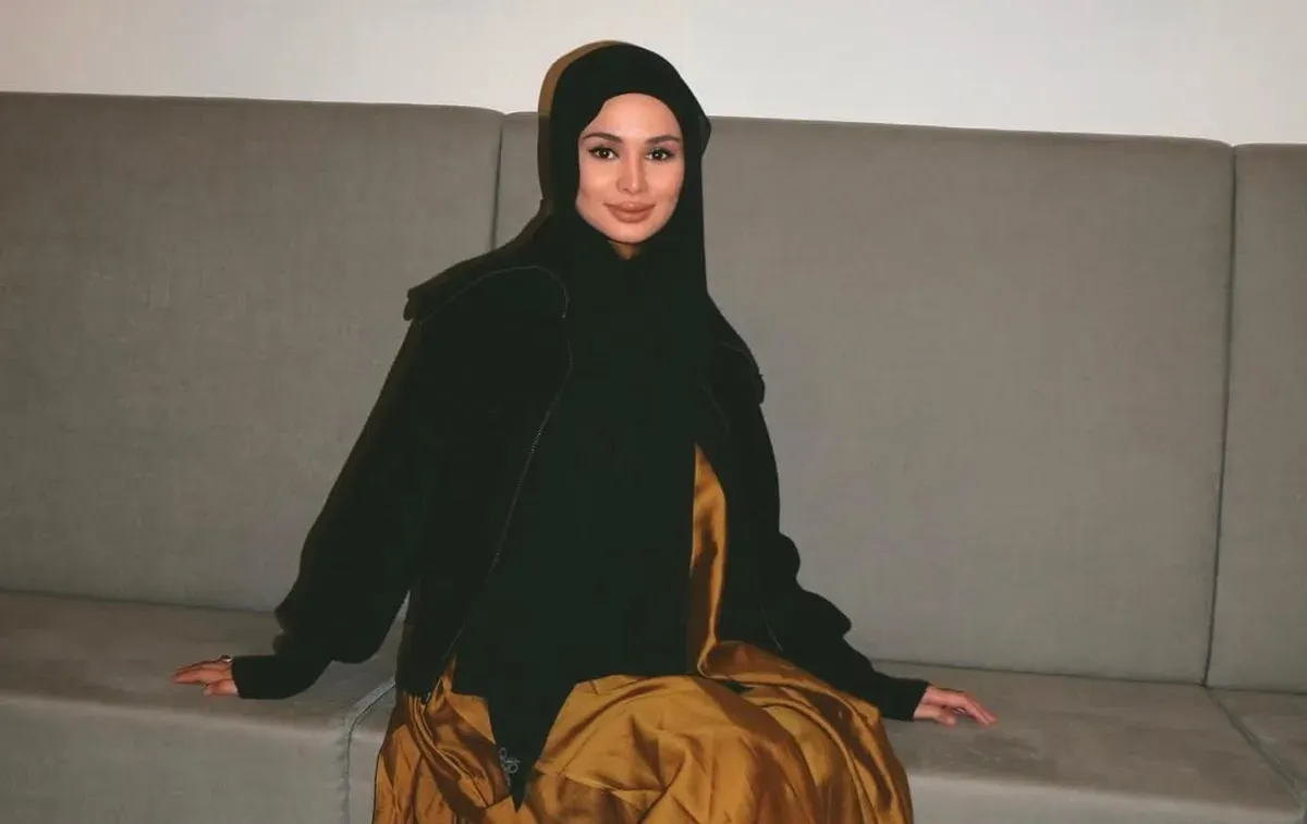 Izara Aishah viral usai mengkritik rombongan Lesti Kejora seusai konser Siti Nurhaliza. (Sumber: Instagram/@izaraaishahofficial)