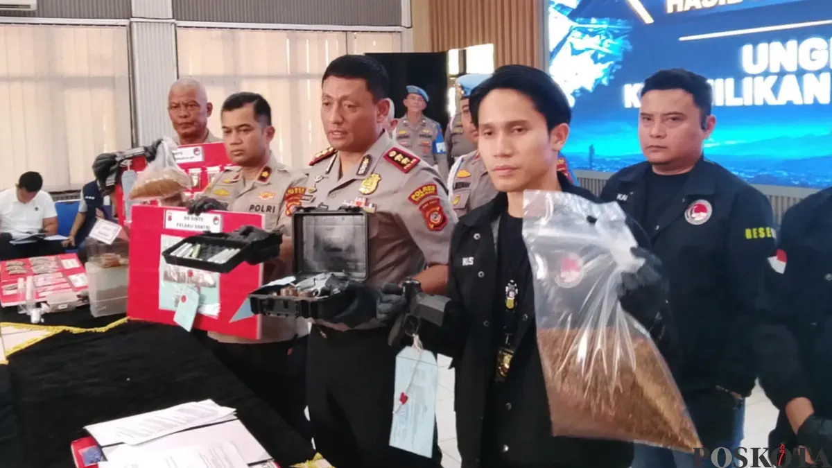 Polres Cimahi melaksanakan ungkap kasus peredaran dan penyalahgunaan narkoba. (Sumber: Poskota/Gatot Poedji Utomo)