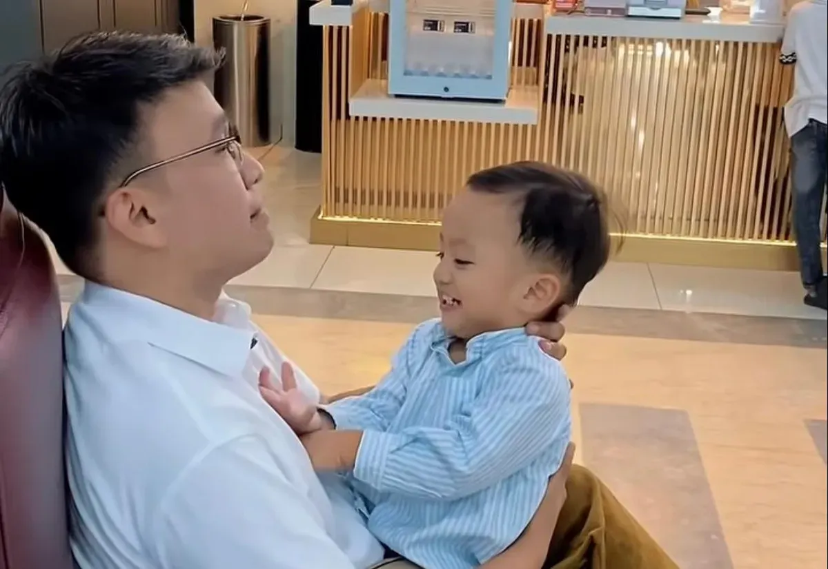 Ruben Onsu mengungkap awal pertemuannya dengan Thayaka Putra Onsu, bayi yang kini menjadi anak angkatnya. (Sumber: Instagram/@ruben_onsu)