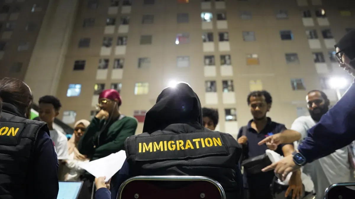Dirjen Imigrasi melakukan pengawasan melakukan pengawasan orang asing di Apartemen Kalibata City, Jakarta Selatan, Kamis Dini Hari, 21 Oktober 2026. (Sumber: Imigrasi Jakarta Selatan)