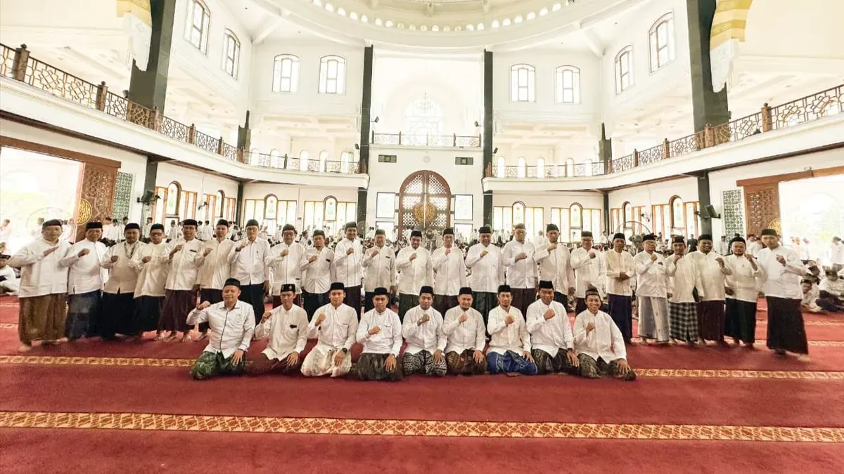 Ponpes Attaqwa Putra Bekasi memperingati Hari Santri Nasional 2026 di Masjid Jami’ Attaqwa, Kamis, 22 Oktober 2026. (Sumber: Dok. Istimewa)
