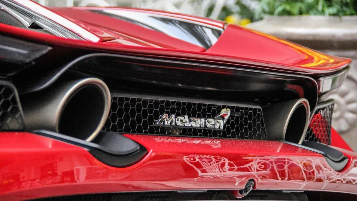 Ilustrasi mobil mewah. (Sumber: Pixabay/@Ultra_Media)