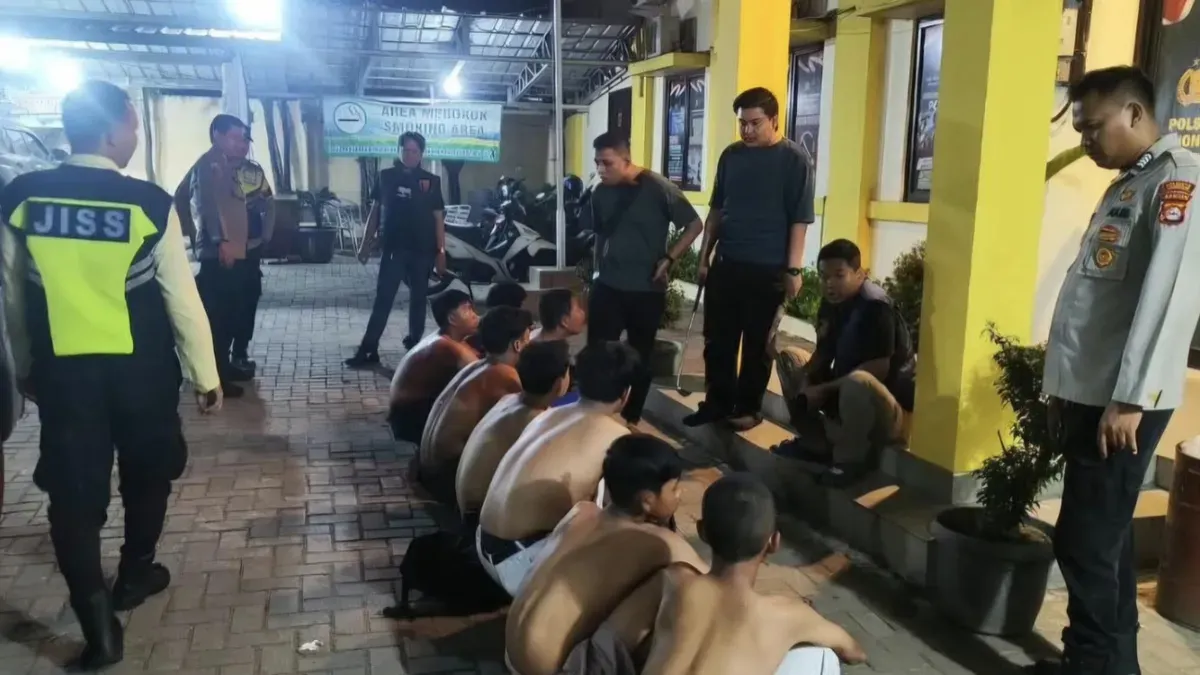Pelaku tawuran saat diamankan di Polsek Panongan, Kabupaten Tangerang. (Sumber: Istimewa)