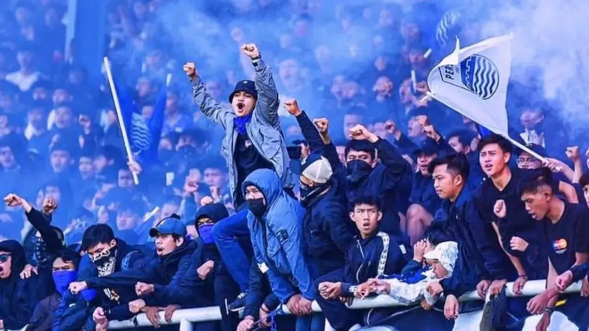Identitas pelaku pembacokan Bobotoh di Bogor usai laga Persib vs Garudayaksa FC terungkap. (Sumber: Pinterest/Dorky)